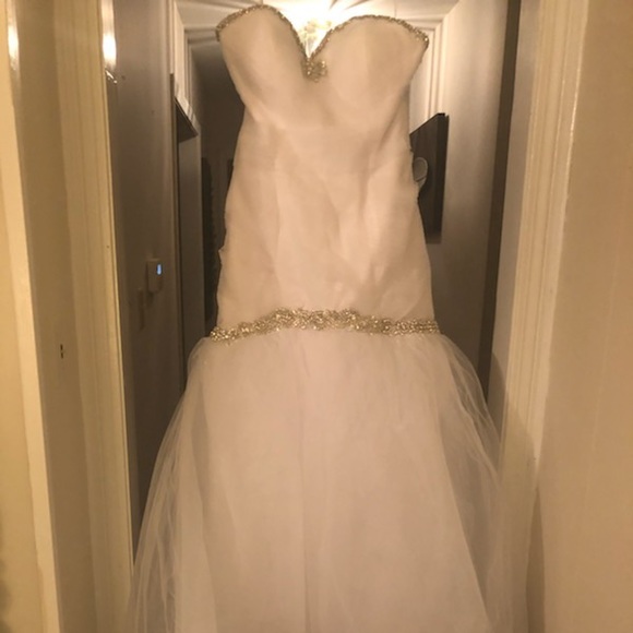 White Mermaid Wedding Bride Dress - Picture 3 of 7
